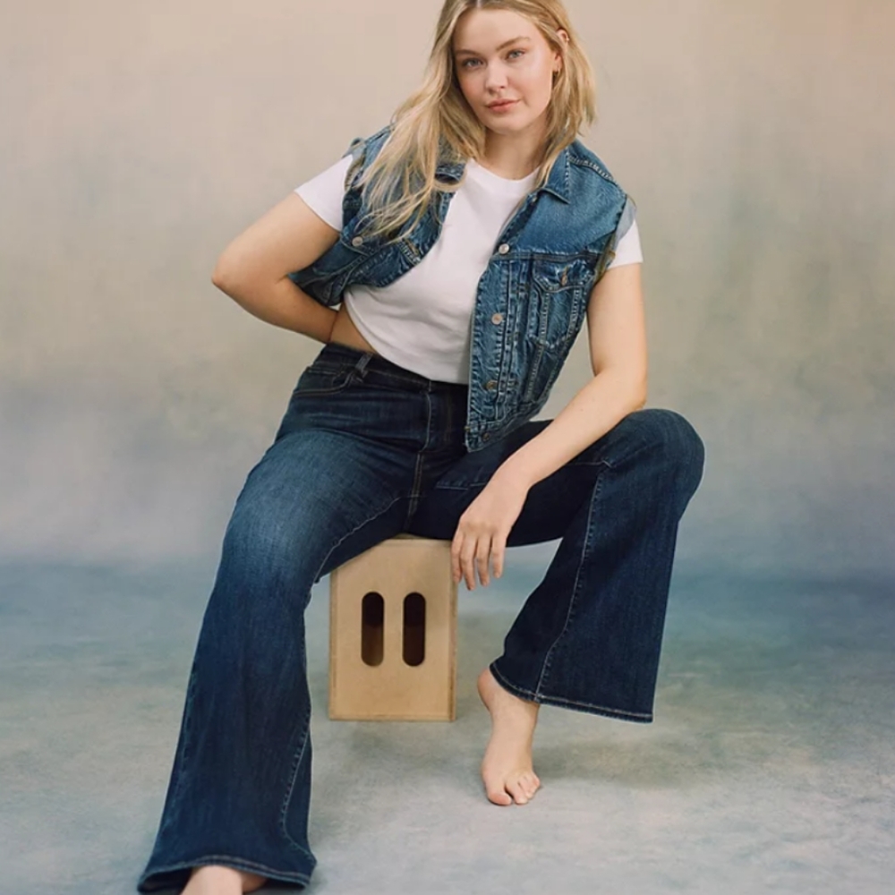 American Eagle super high rise flare dark denim jeans